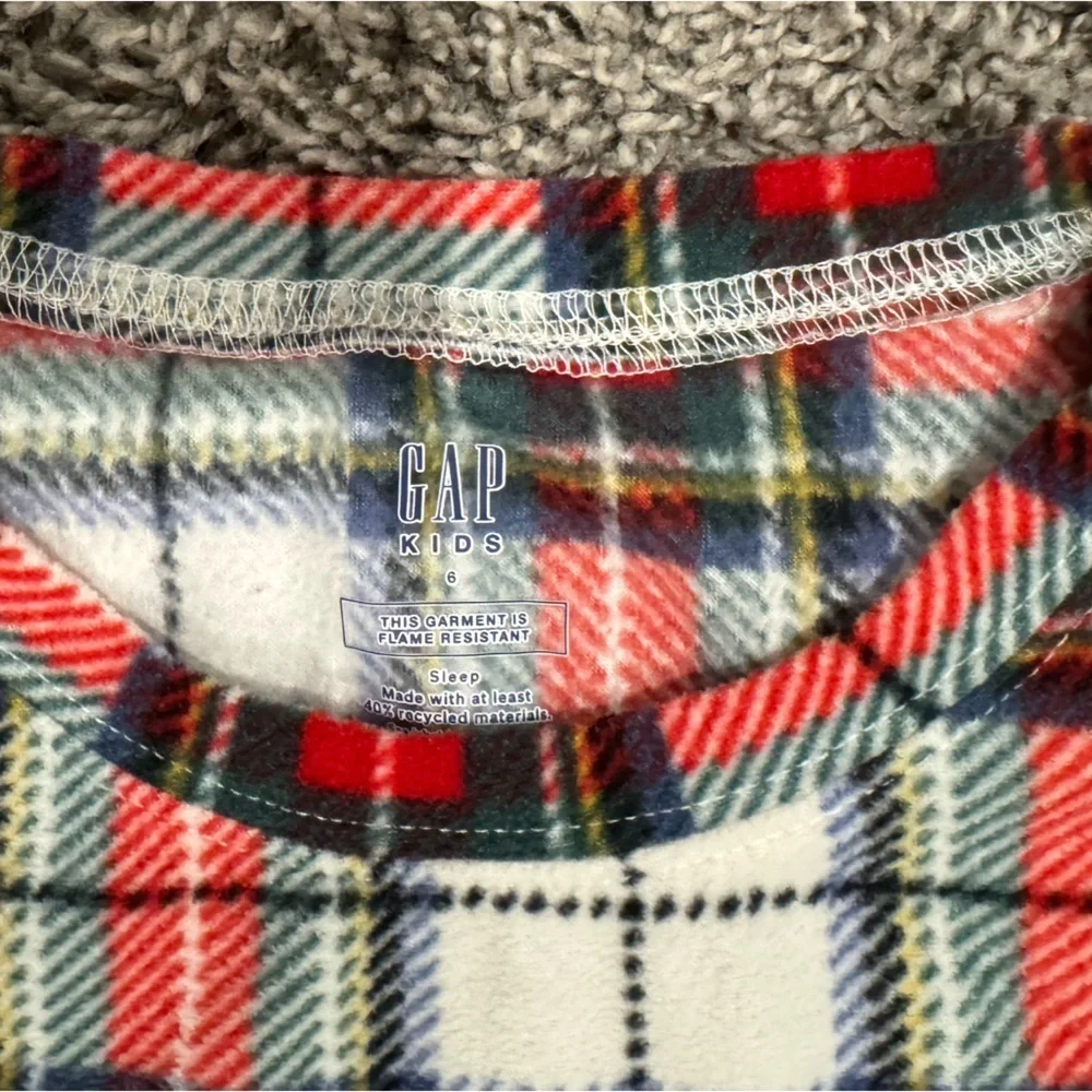 5/$25 GAP plaid pajama set, size 6